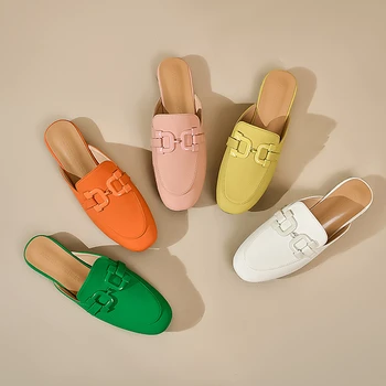 여자 뮬 신발 2022 새로운 브랜드의 디자인이 닫히는 발가락 슬립 샌들 여성 핑크 슬라이드 옥외 플랫 슬리퍼와 함께 체인