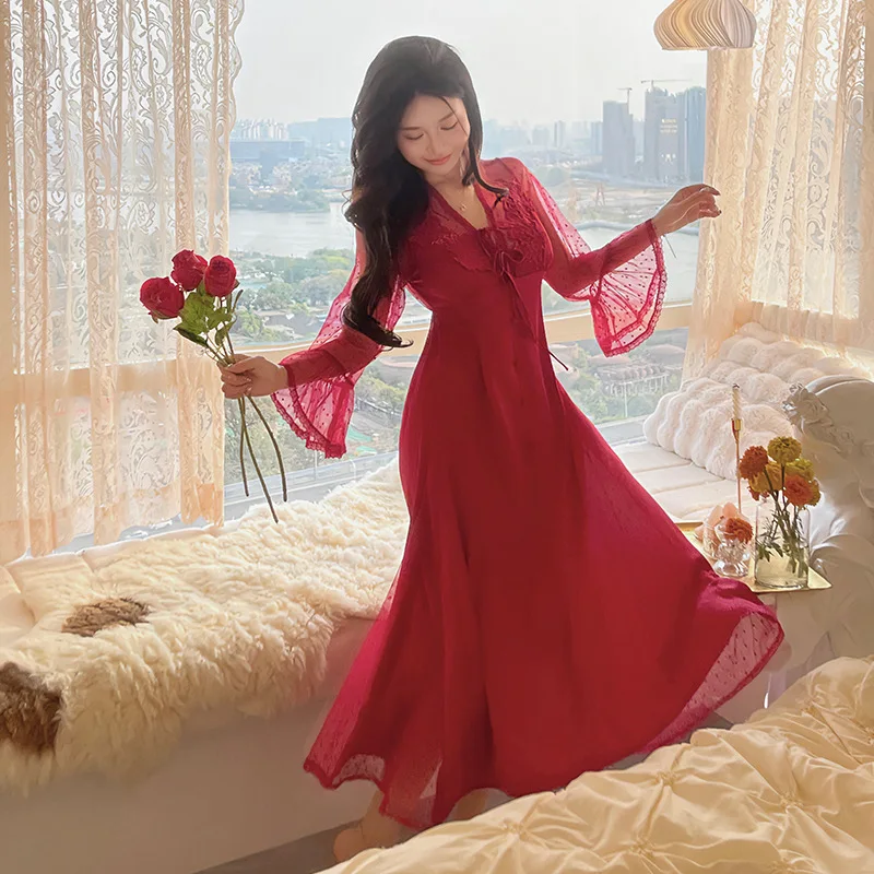 섹시한 관점 긴 잠옷 결혼식 아침운 팰리스 스타일의 홈옷 여성 느슨한 새틴 홈 드레싱 가운
