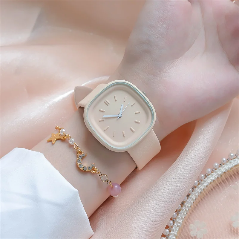 패션 여자의 시계 브랜드 스포츠 스타일로 여성용 시계 가죽 시계 여자는 여자의 석영 시계 팜므 시계